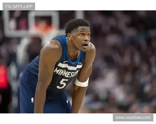 爱德华兹小号发声等待比赛集锦完成后即将联系引发球迷关注热议潮