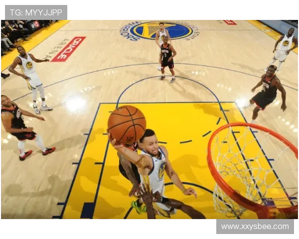 保罗乔治干拔跳投卡篮脖子首节手感低迷4中1仅得4分引热议